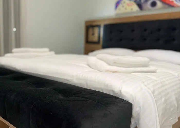 Kouskoura Boutique *